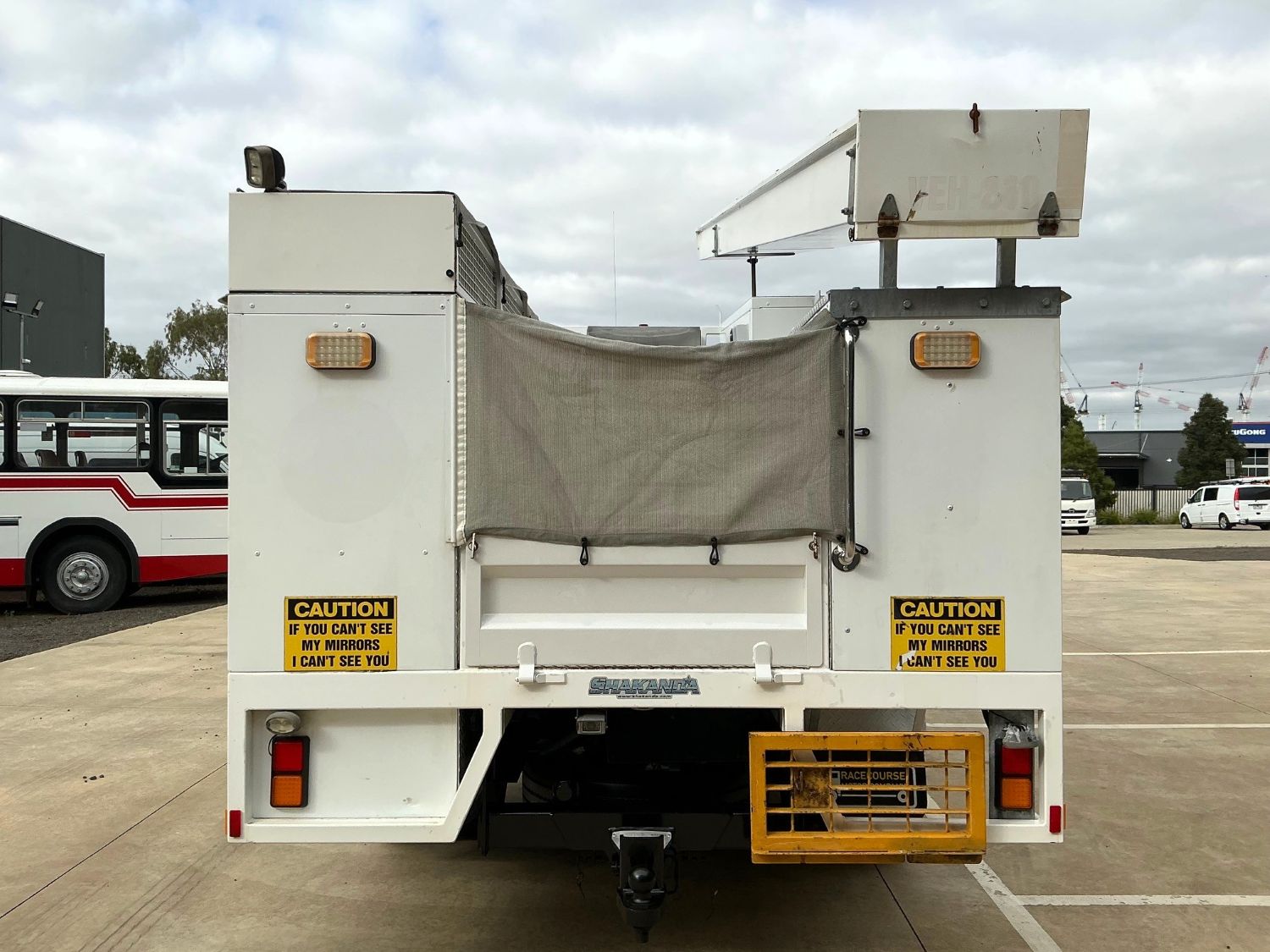 2015 Isuzu NQR87-190 Service Body