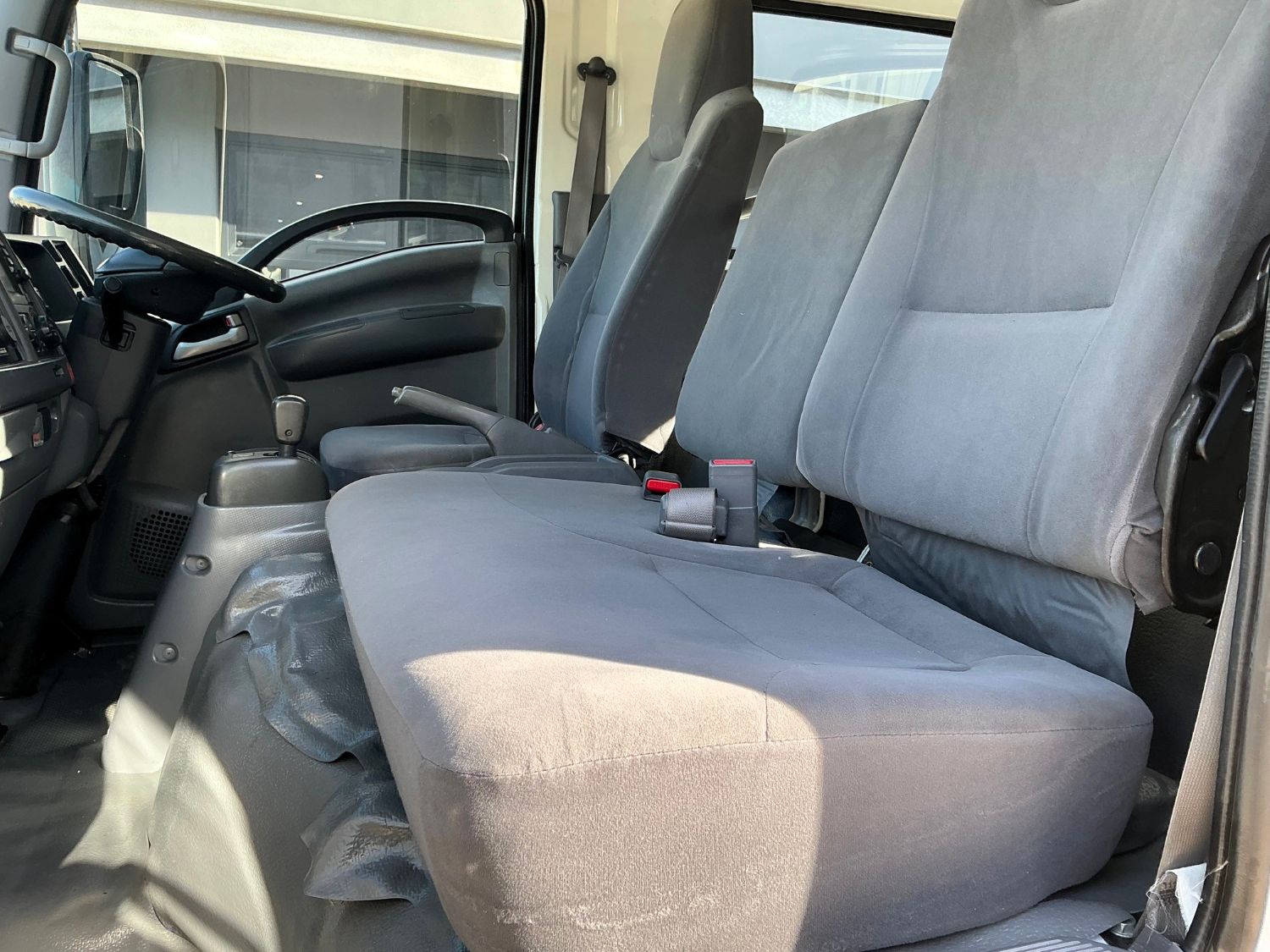 2015 Isuzu NQR450 Dual Cab Tray