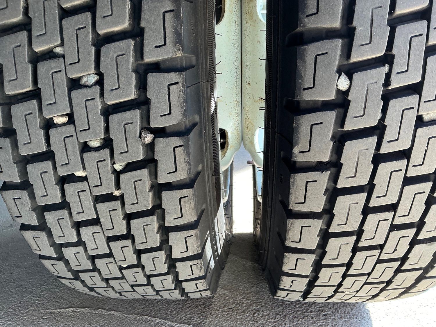 2015 Isuzu NQR450 Dual Cab Tray