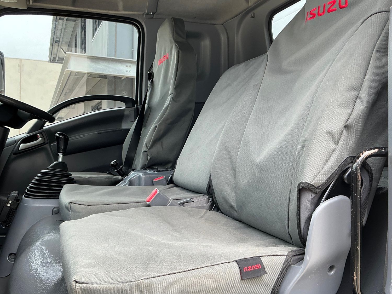 2014 ISUZU FRR600 CHIPPER TIPPER