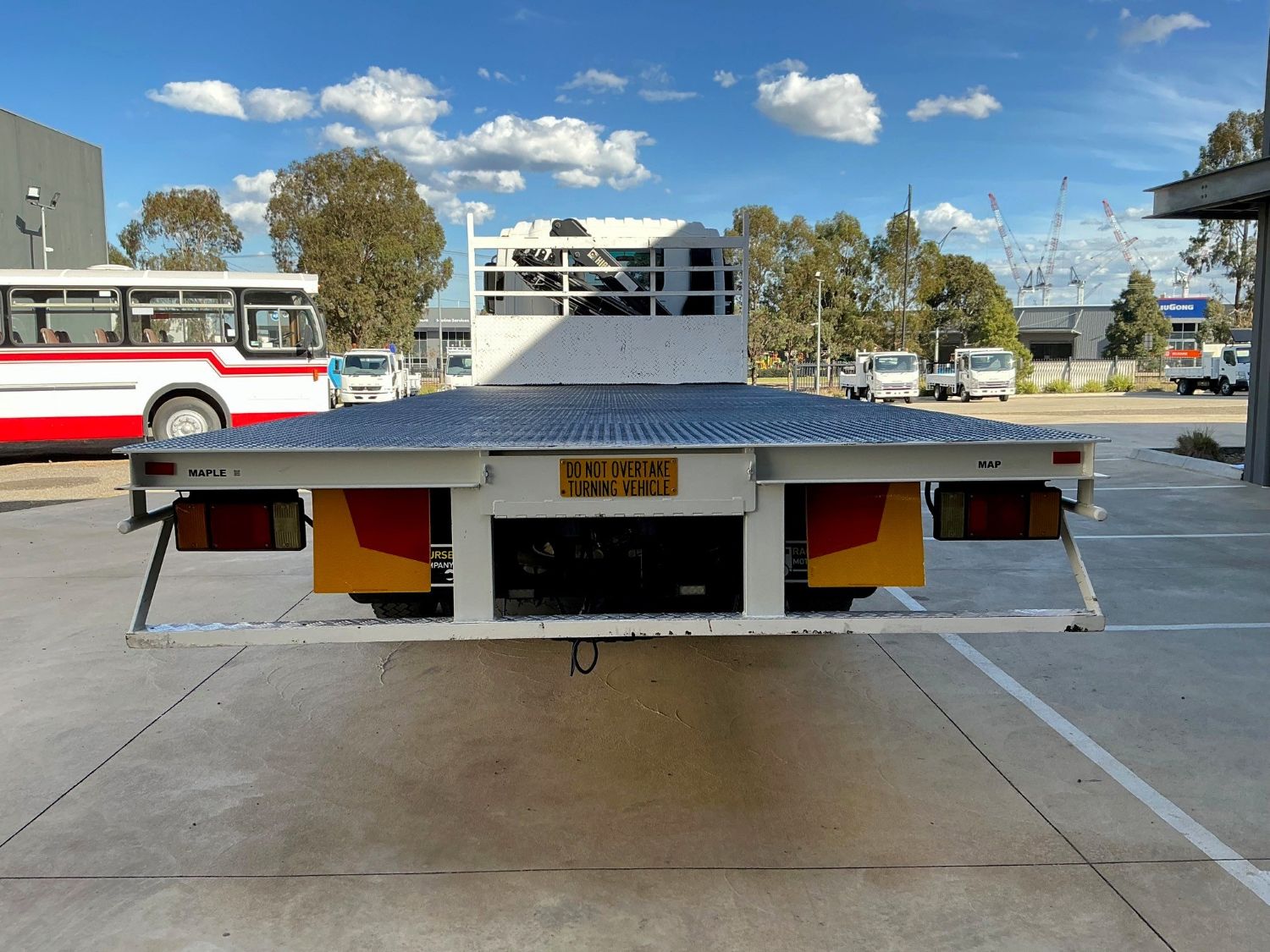 2014 ISUZU FTR900 CRANE TRUCK