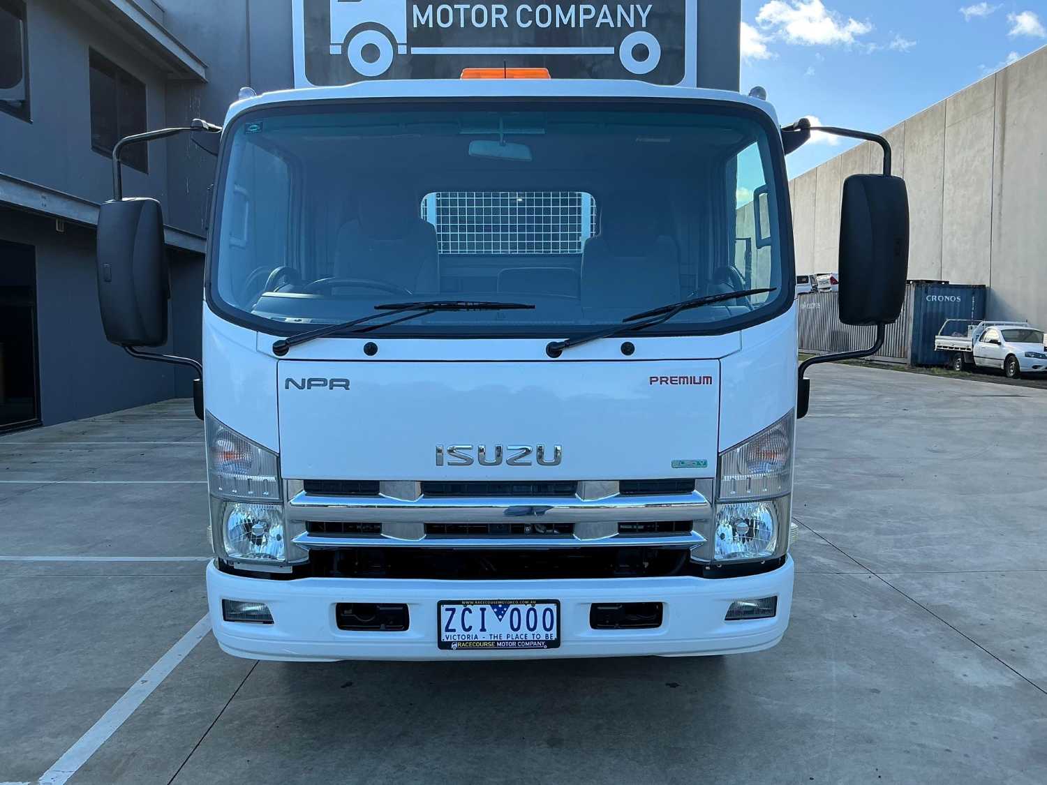 2012 ISUZU NPR300