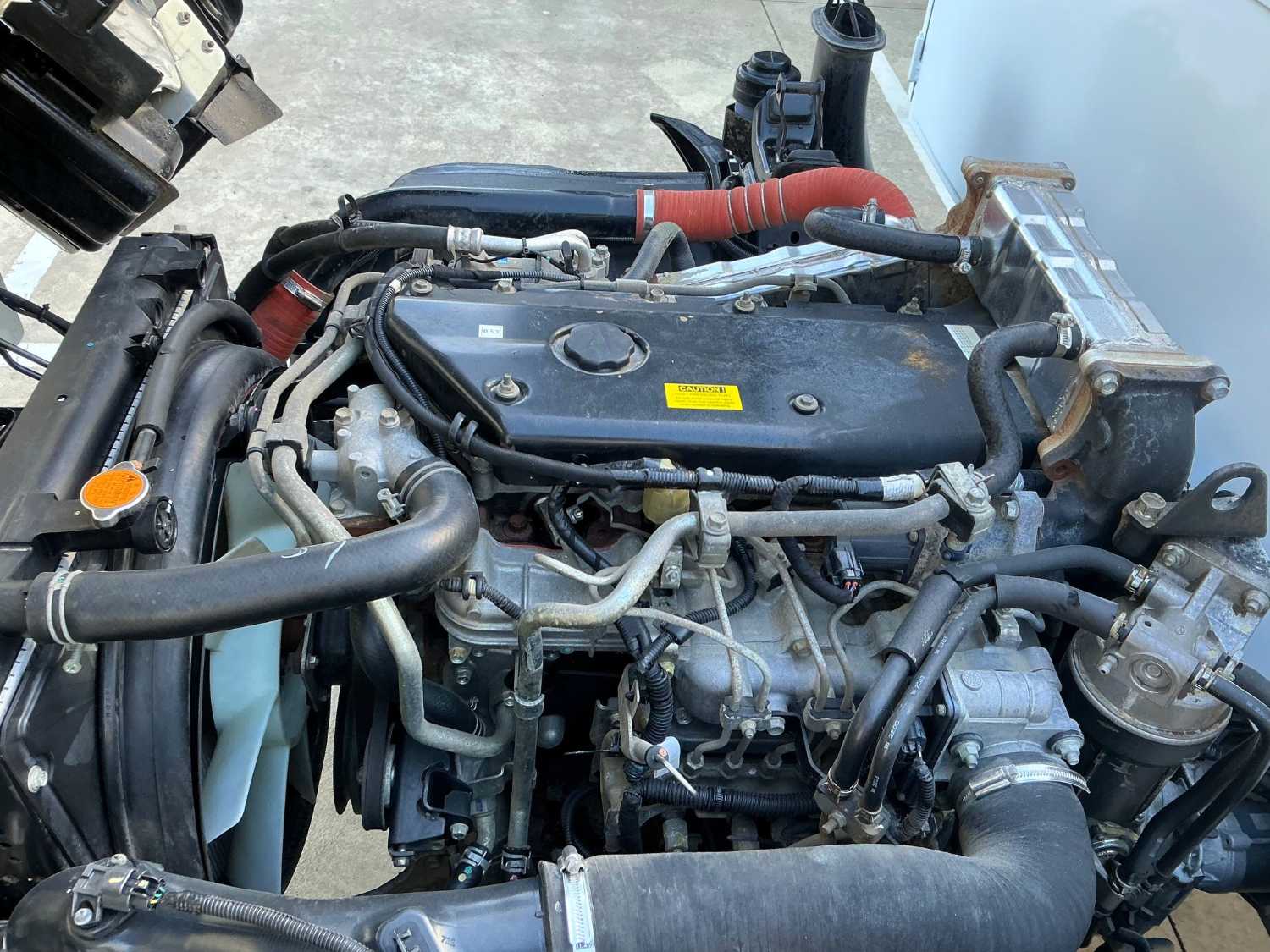 2012 ISUZU NPR300