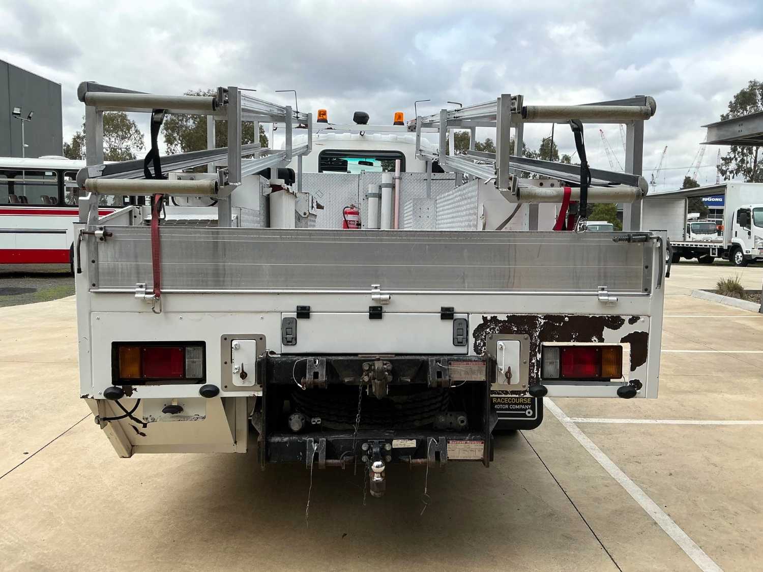 2011 ISUZU FRR500 SERVICE BODY