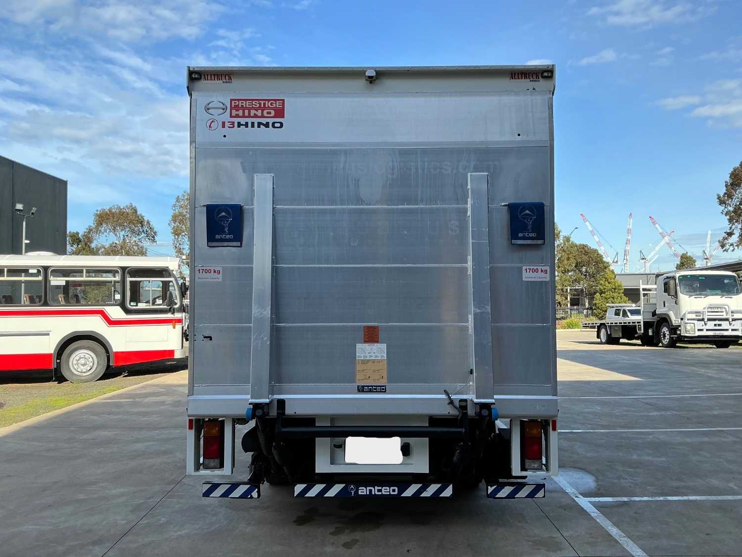 2017 HINO 300 CURTAINSIDER