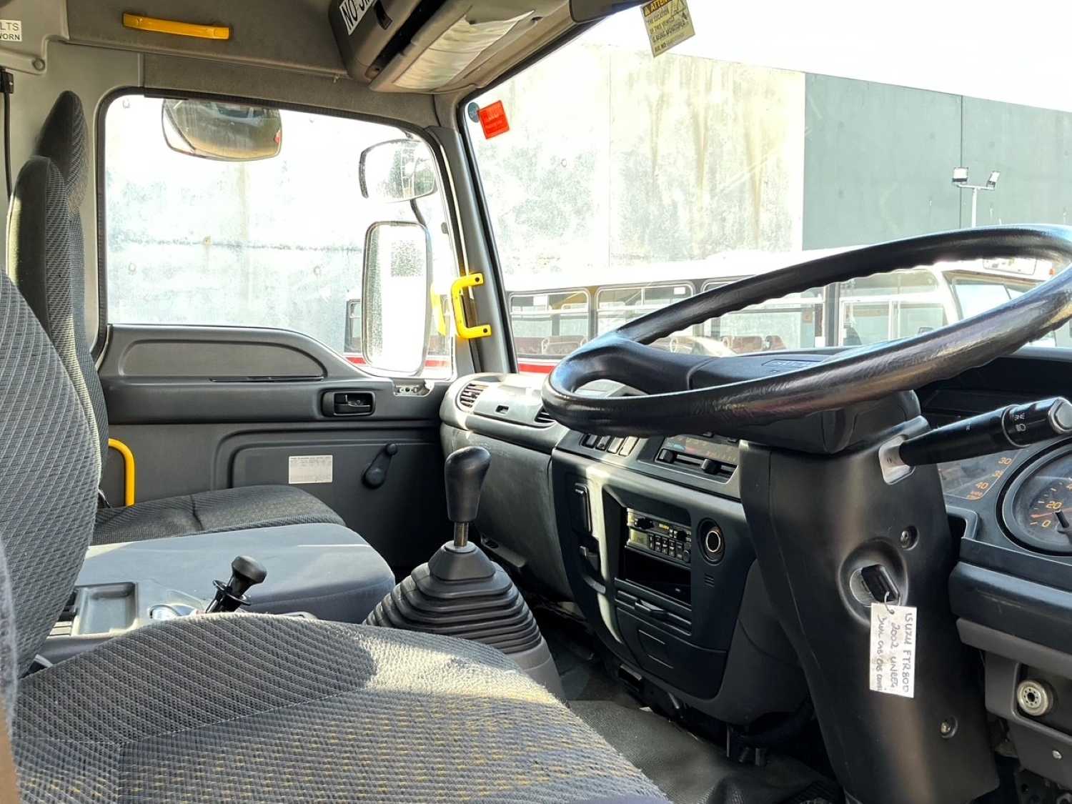 2002 ISUZU FTR800 DUAL CAB TRAY