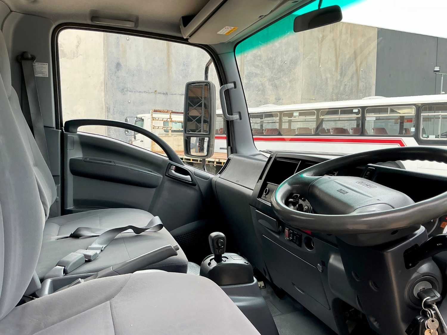 2014 ISUZU NPR200 TIPPER