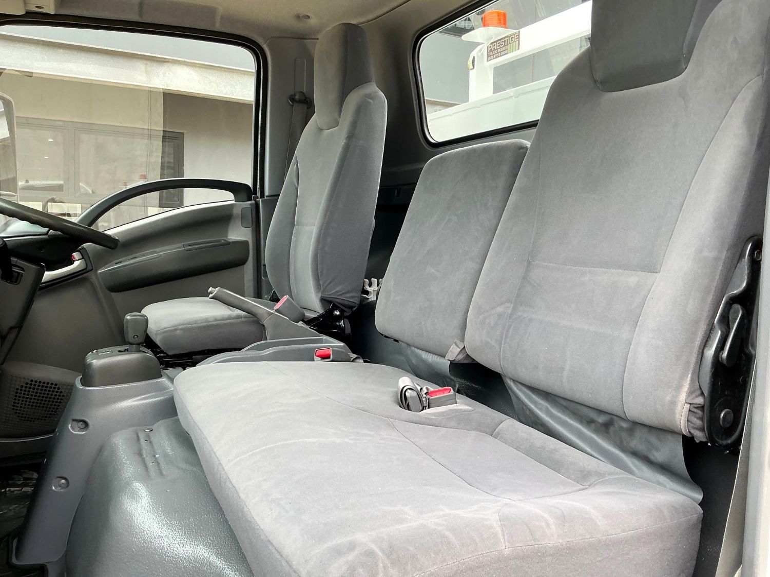 2014 ISUZU NPR400 TRAY