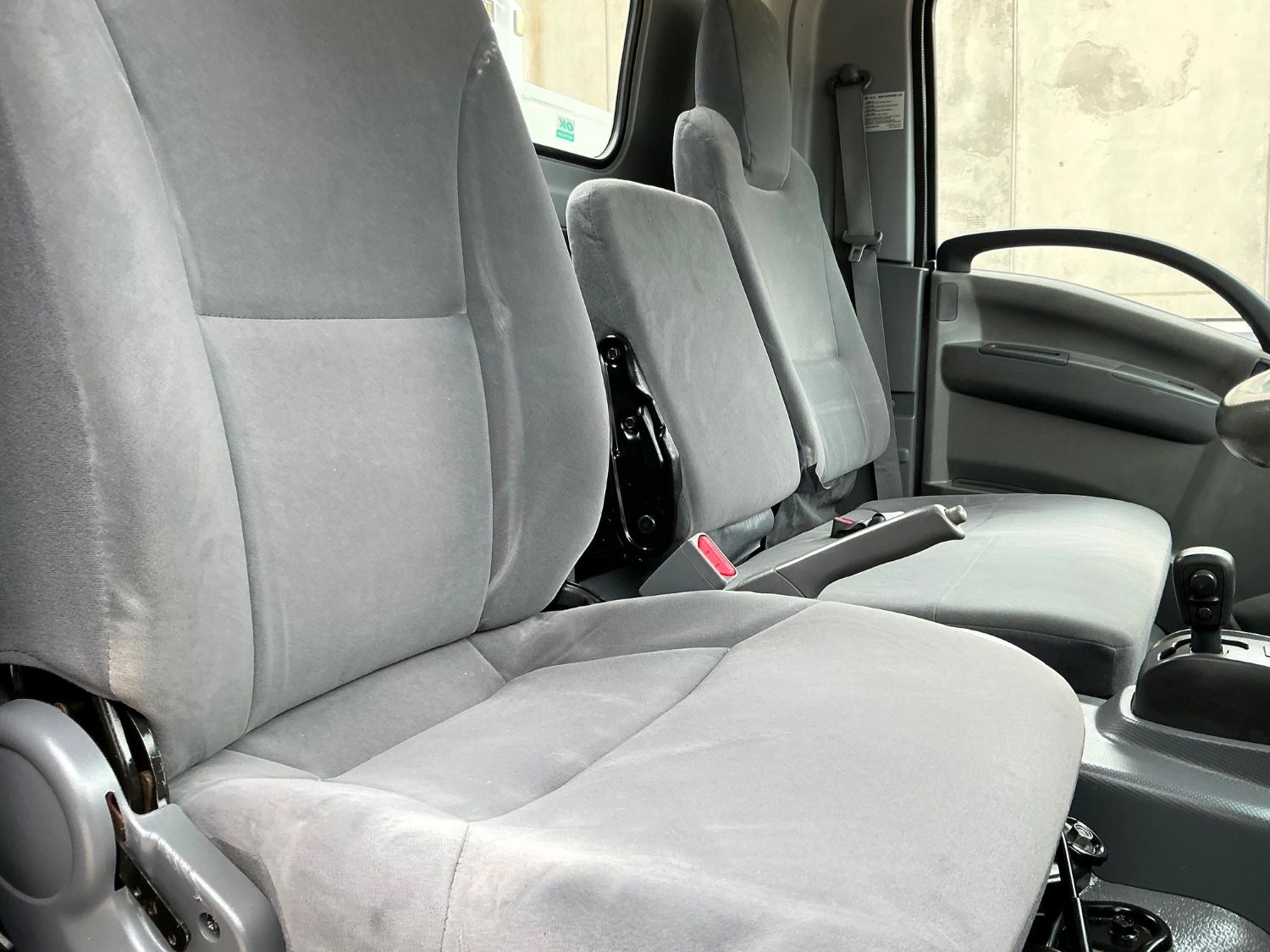 2014 ISUZU NPR400 TRAY