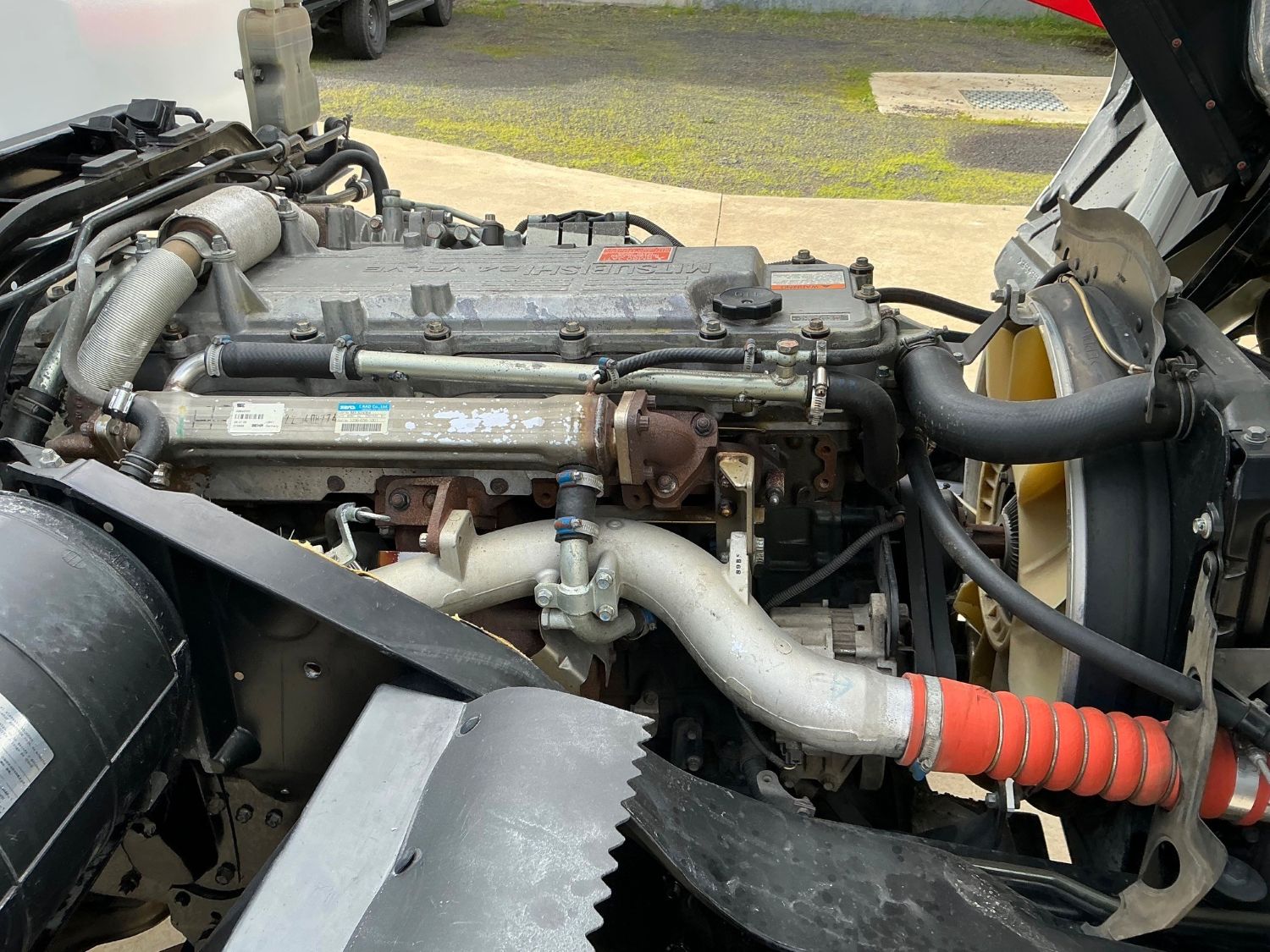 2008 MITSUBISHI FIGHTER CHIPPER TIPPER