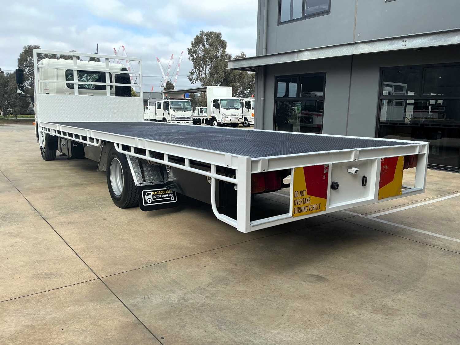 2016 HINO FE TRAY