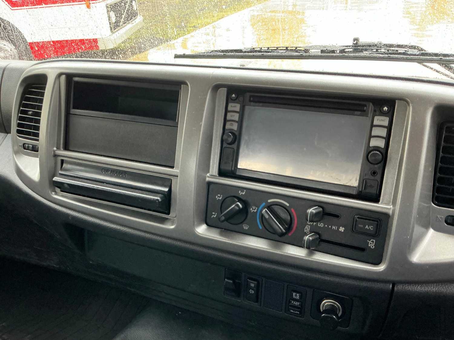 2016 HINO FE TRAY