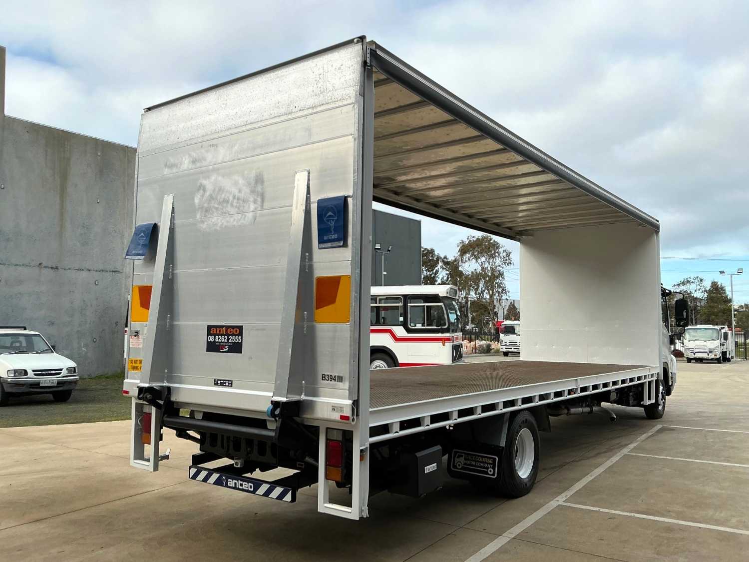 2015 ISUZU FRR500 CURTAINSIDER