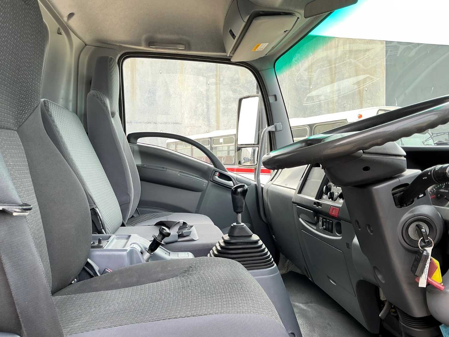 2015 ISUZU FRR500 CURTAINSIDER