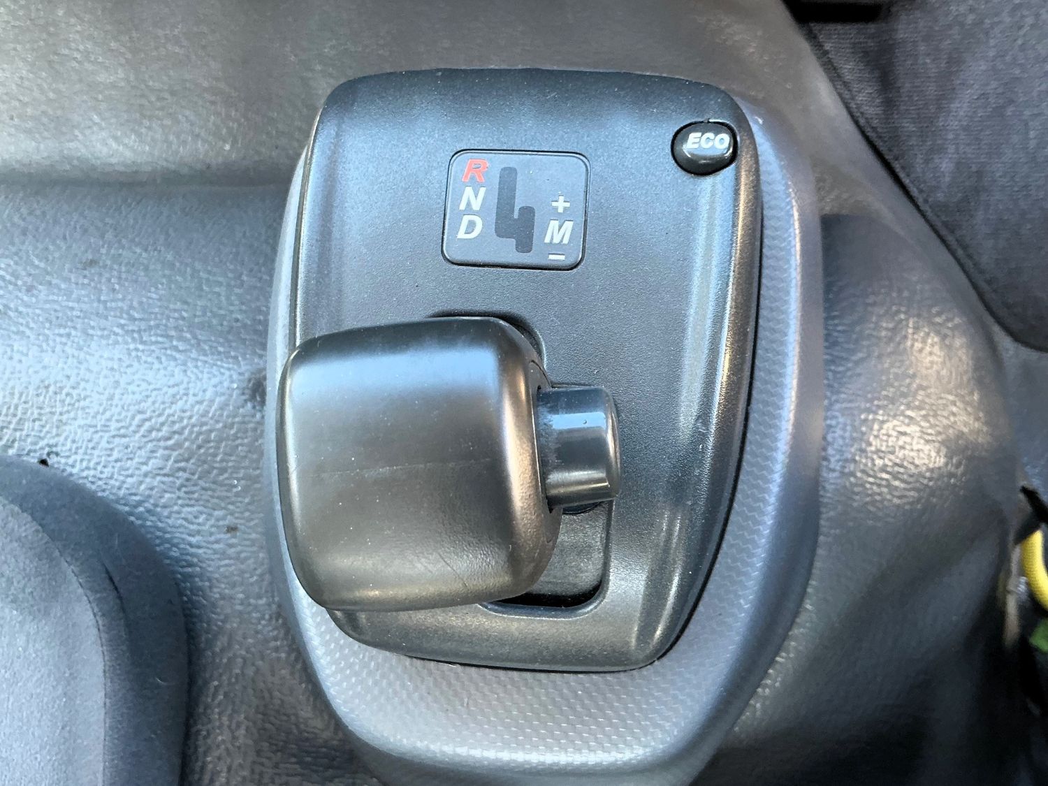 2013 ISUZU FSR850 SKEL TRAY