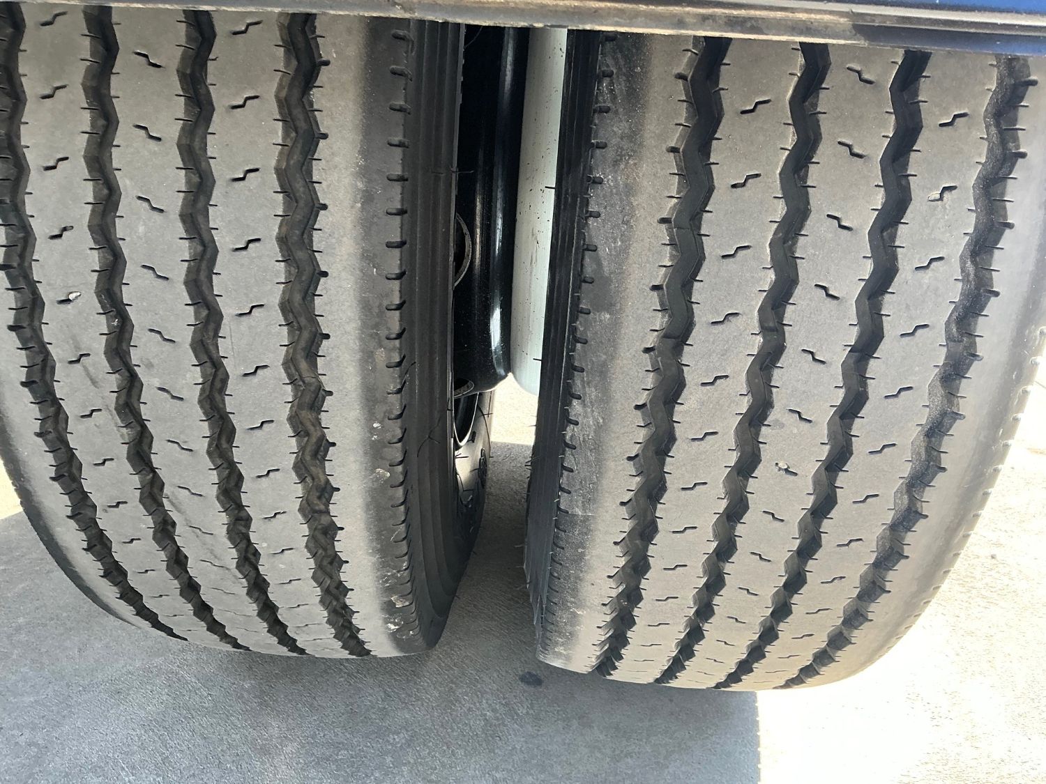 2013 ISUZU FSR850 SKEL TRAY