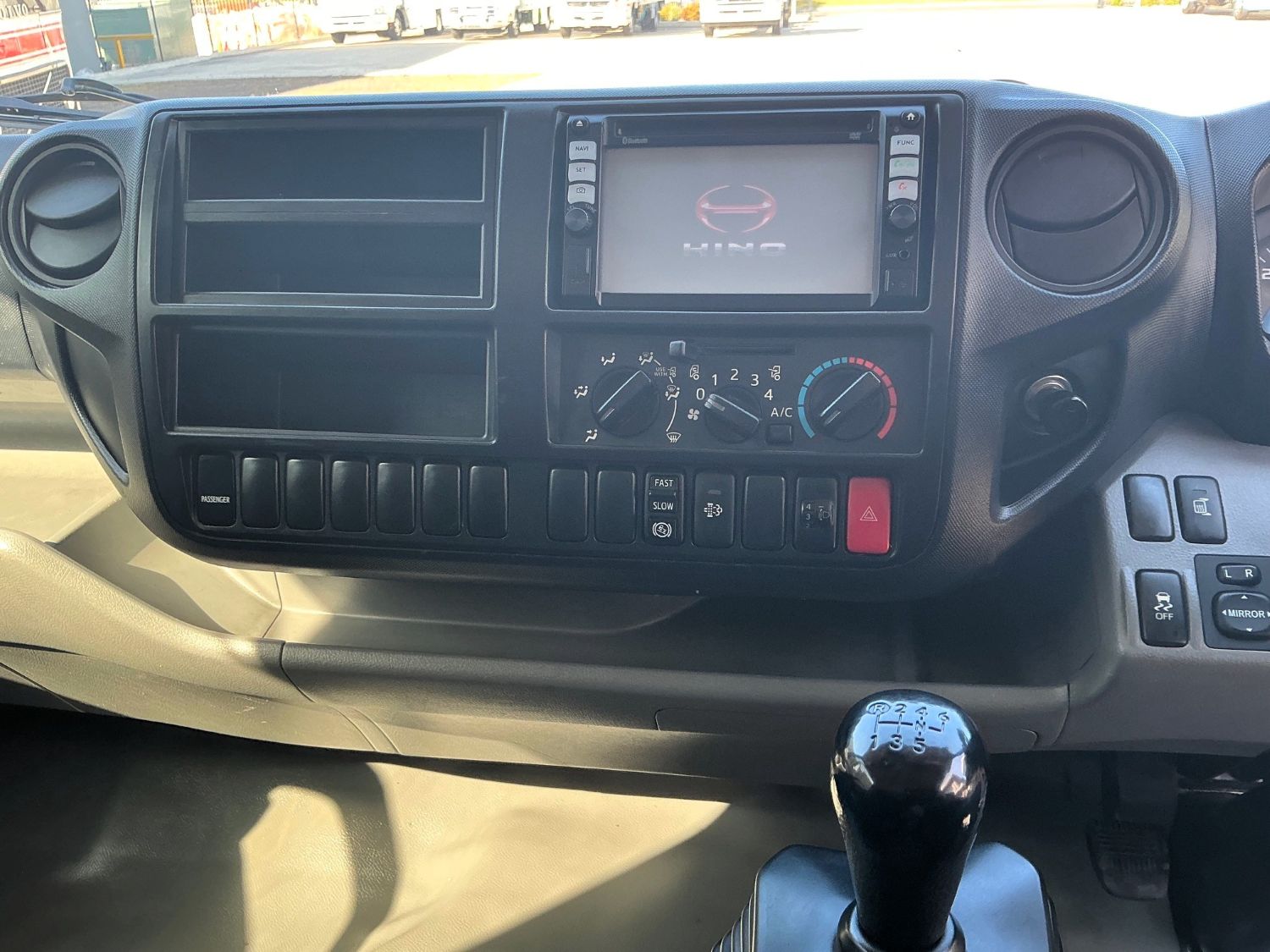 2016 HINO 300 PANTECH