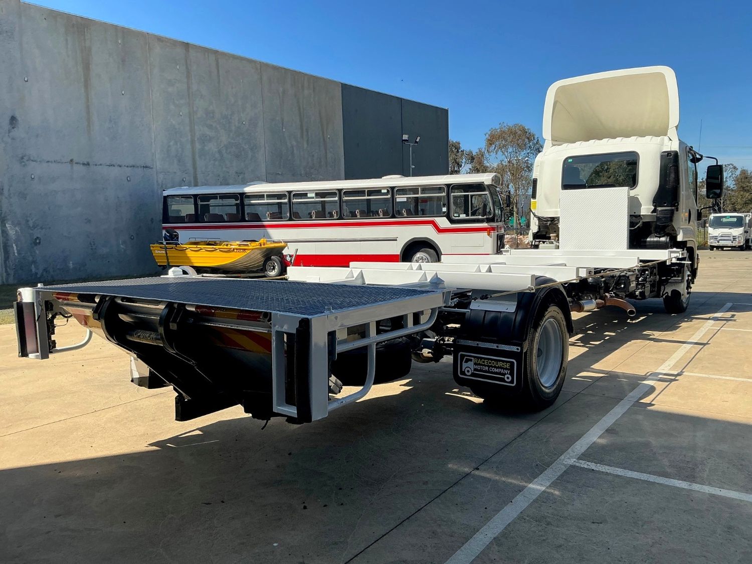2013 Isuzu FSR850 Tray