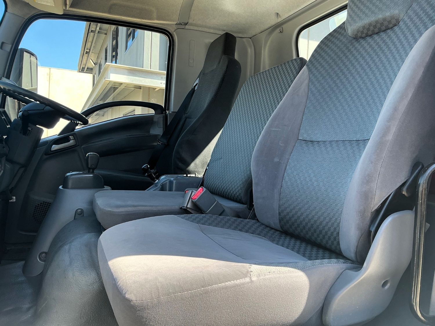 2013 Isuzu FSR850 Tray