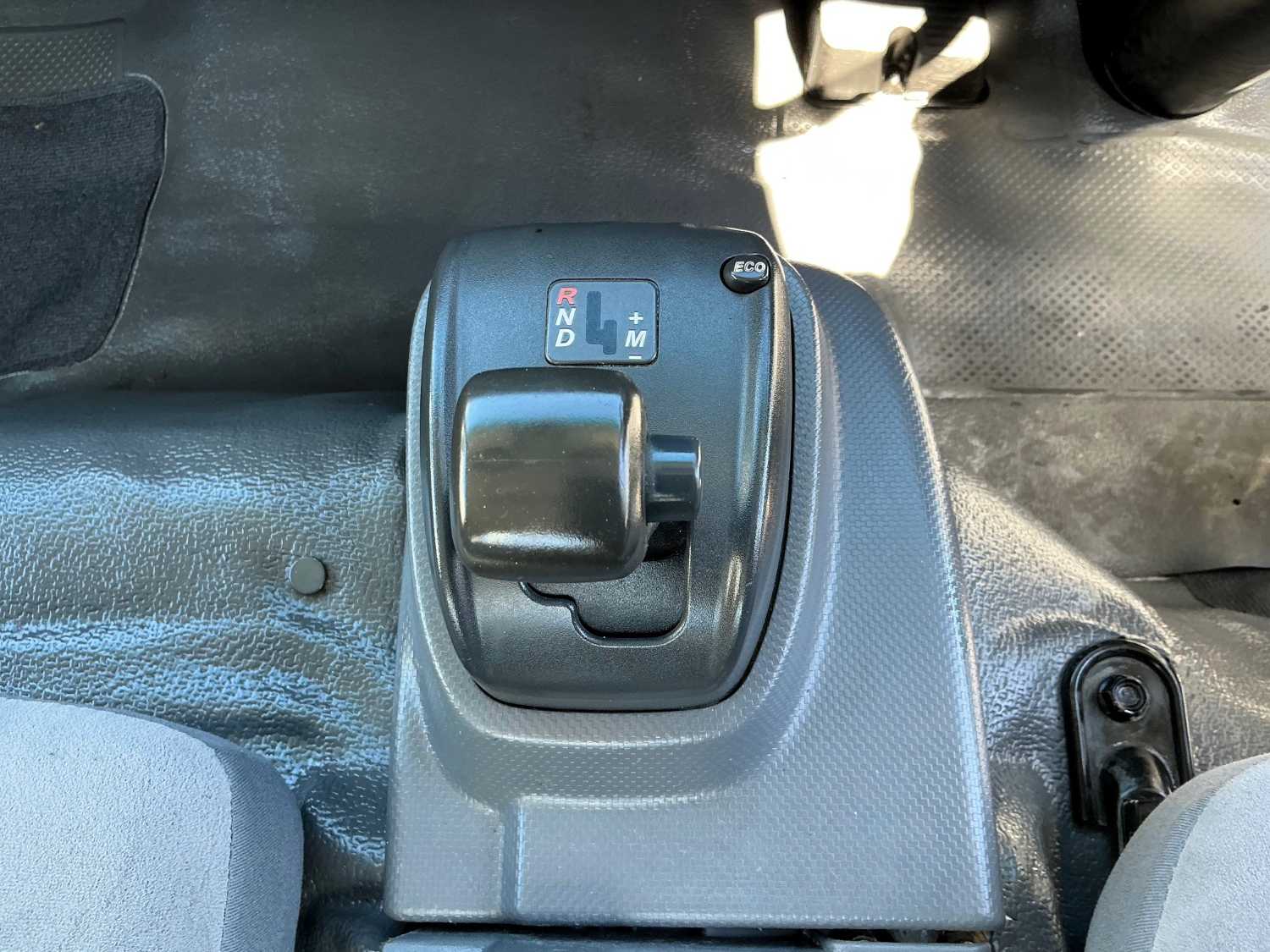 2017 ISUZU NPR45 TRAY