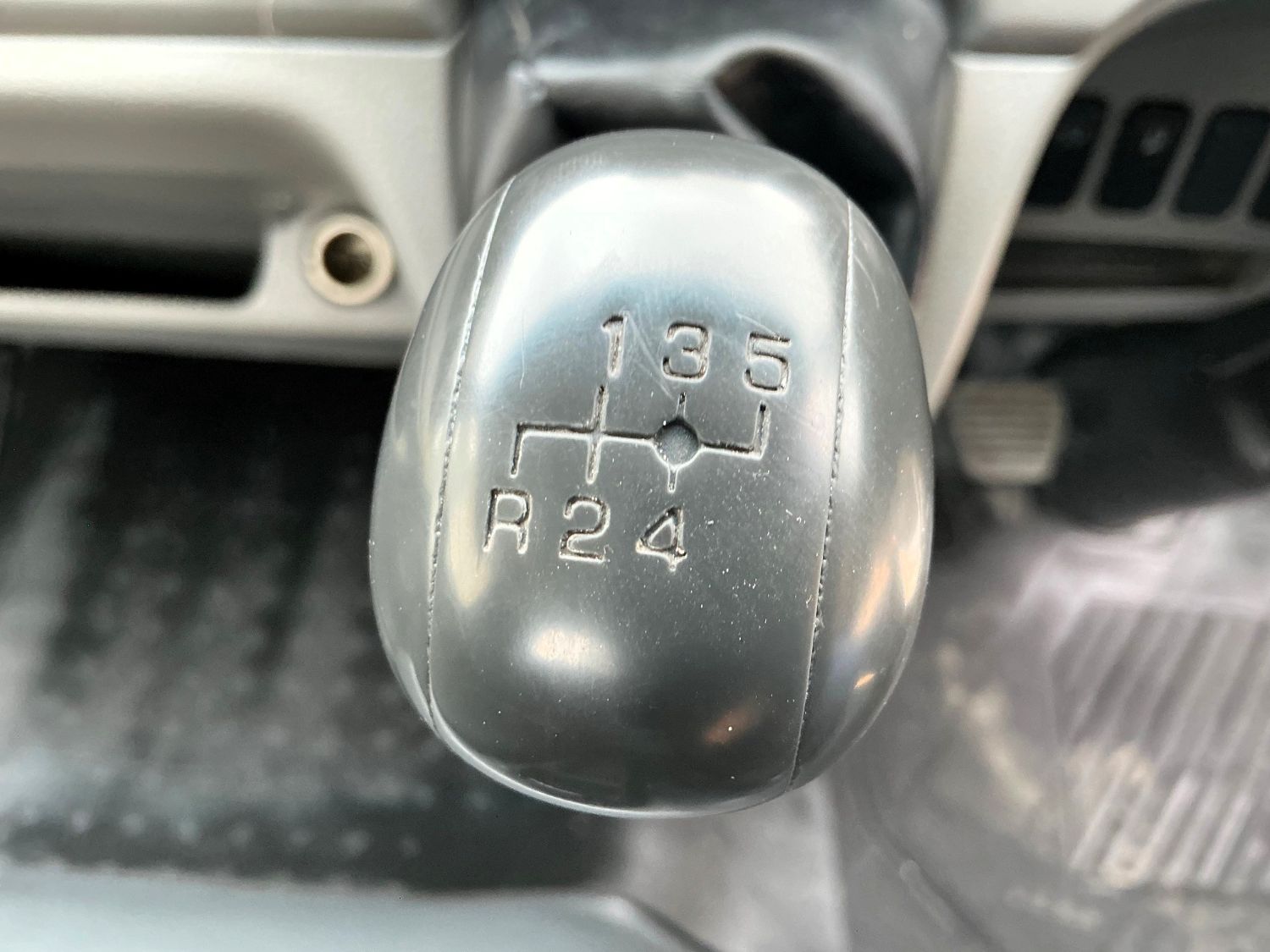 2020 MITSUBISHI CANTER TRAY