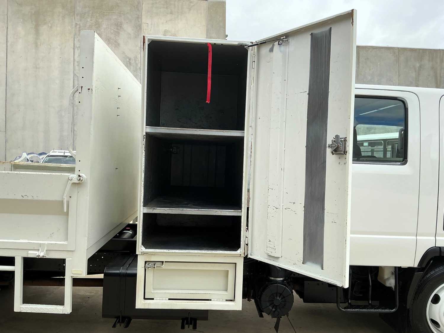 2012 ISUZU NQR450 DUAL CAB TIPPER
