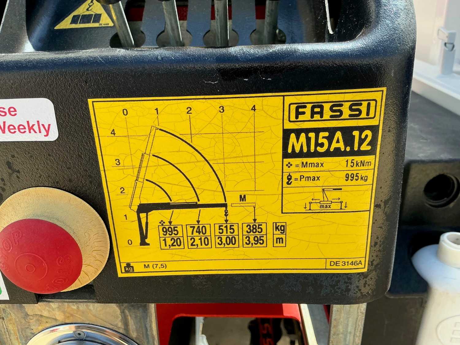 2015 ISUZU NPR75-190 TIPPER WITH CRANE
