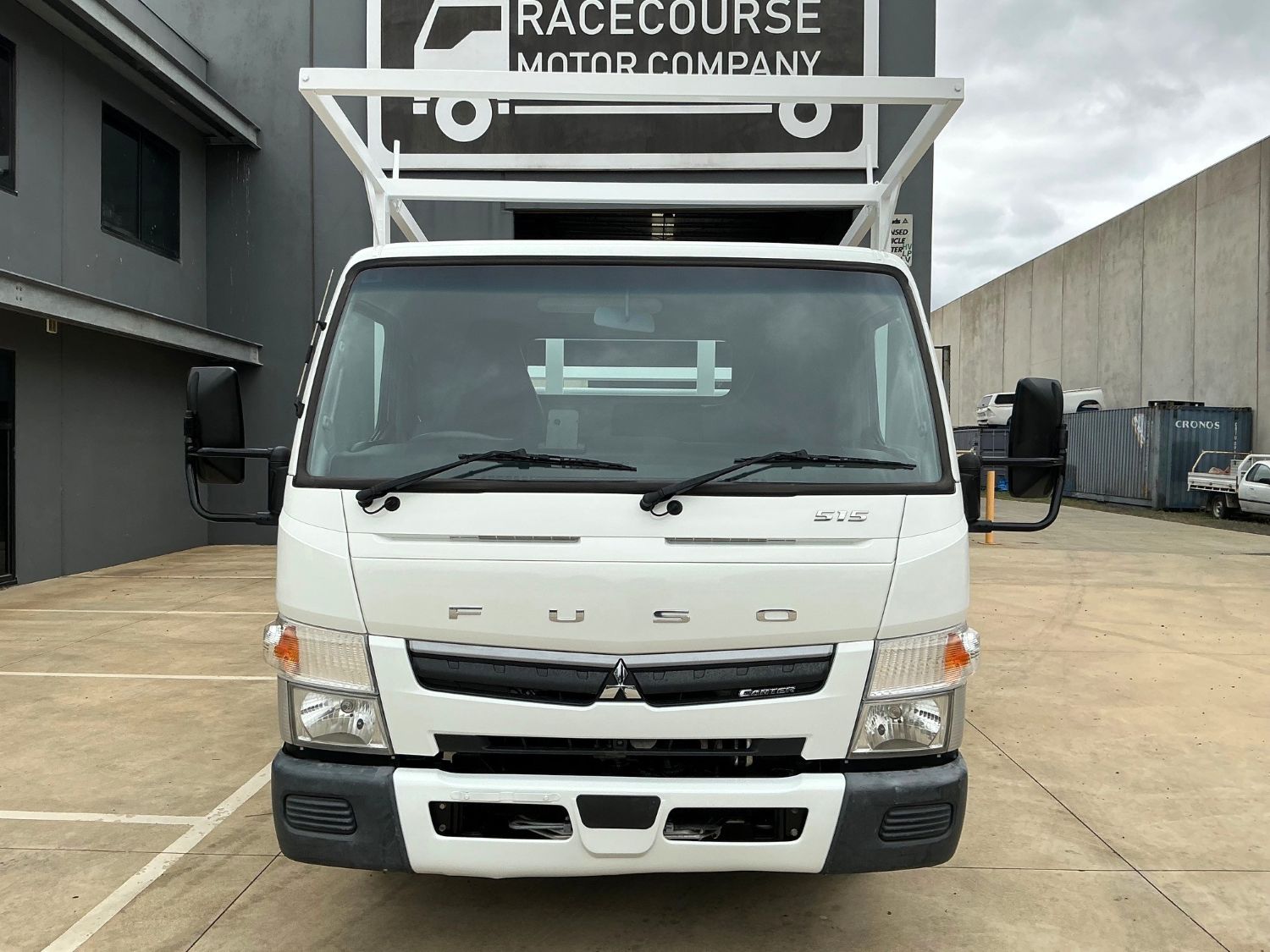 2020 MITSUBISHI CANTER TRAY