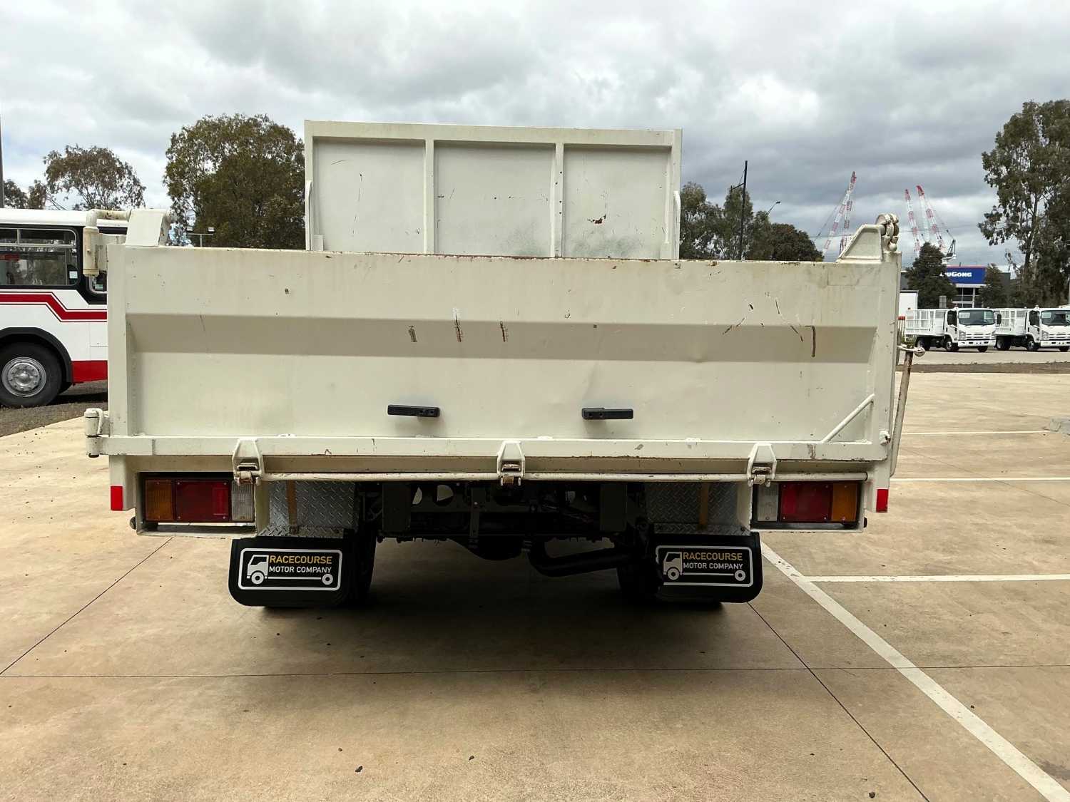 2012 ISUZU NQR450 DUAL CAB TIPPER